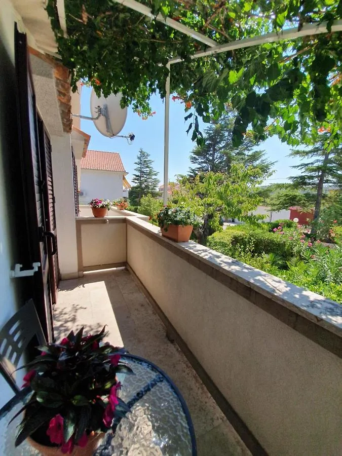 Apartments Angela Kampor Croatia
